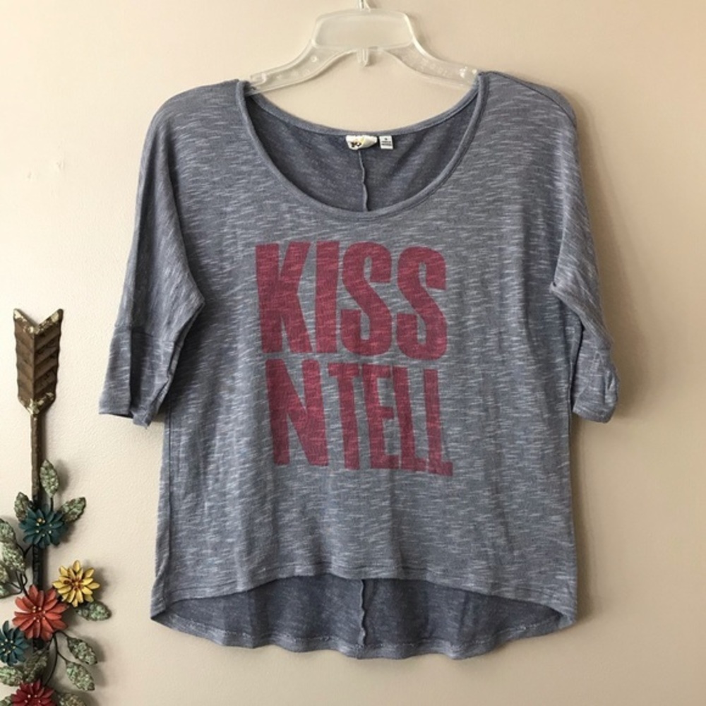 Mudd Gray Graphic Asymmetrical Crop Tee Sz S, EUC
